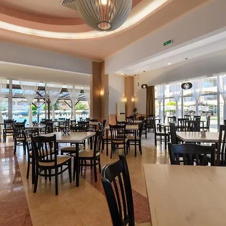 Hotel Midia Family 3*