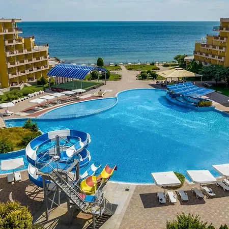 Midia Family Hotel