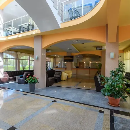 Hotel Midia Family 3*