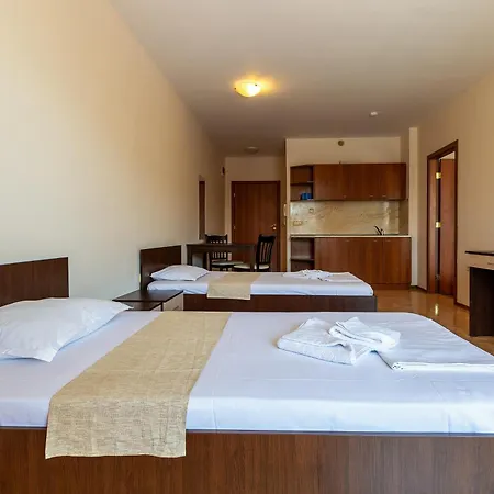 Midia Family Hotel