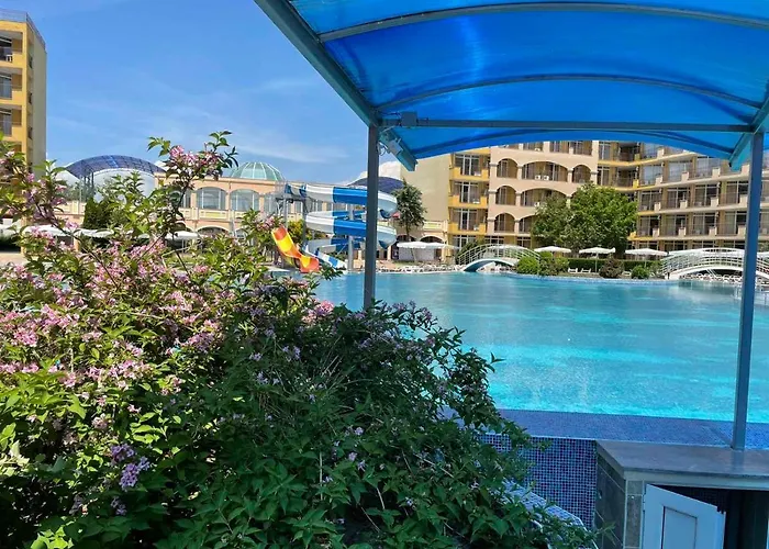 Отель Midia Family 3*