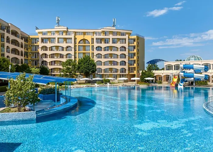 Отель Midia Family