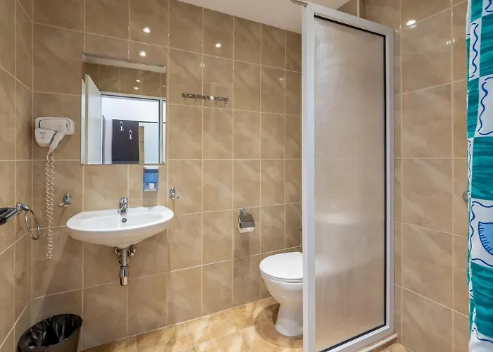 Отель Midia Family Ахелой