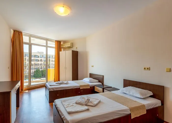 Midia Family Отель Ахелой