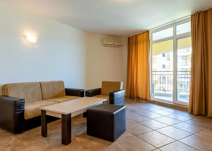 Отель Midia Family 3*