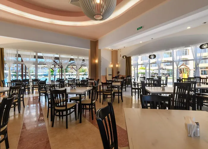 Отель Midia Family 3*